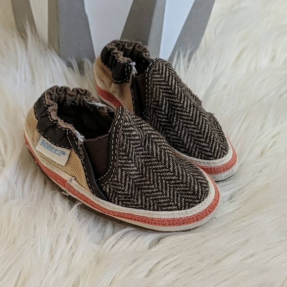 Robeez Shoes - Picture 1 of 4